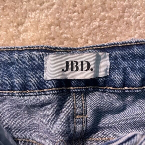 JBD Piper Cropped Flare Distressed - Picture 6 of 6